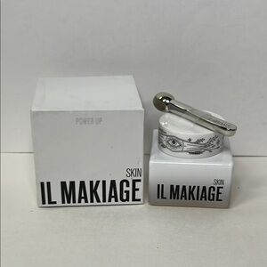 IL MAKIAGE Power Up